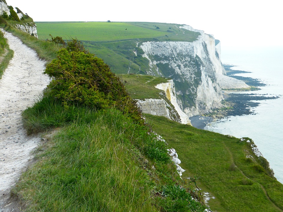 A Closer Look at the UK Bond Market: What Investors Need to Know in 2021